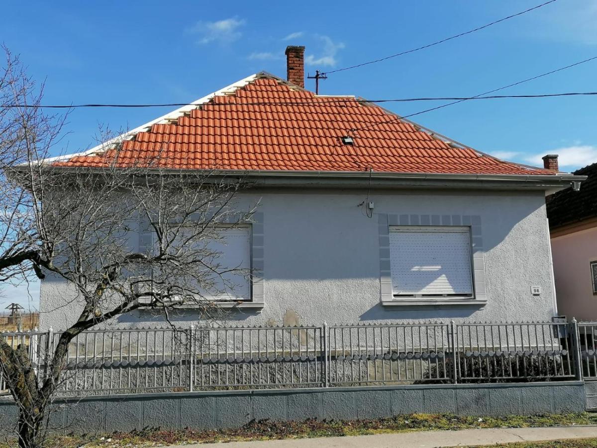 98 Petofi Utca Villa Balatonmagyarod Eksteriør billede